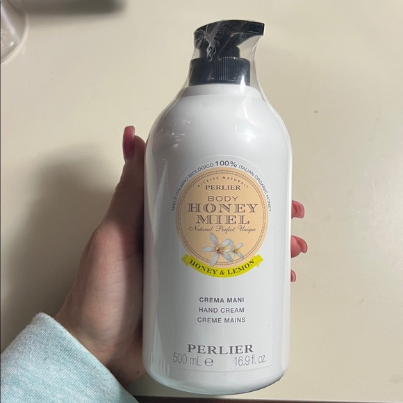 Assorted Lotions - Picture 2 of 4